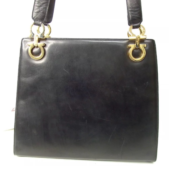 Salvatore Ferragamo shoulderbag - Picture 3 of 12